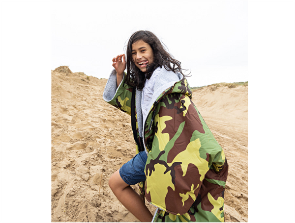 Dryrobe Advance Kids Short Sleeve - 5-9 Years - Camo/Grey - SPECIAL OFFER WHILST STOCKS LAST