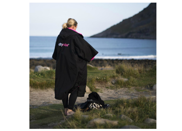 Dryrobe Advance Short Sleeve Medium - Black/Grey, Black/Blue, Black/Red or Black/Pink - In Stock